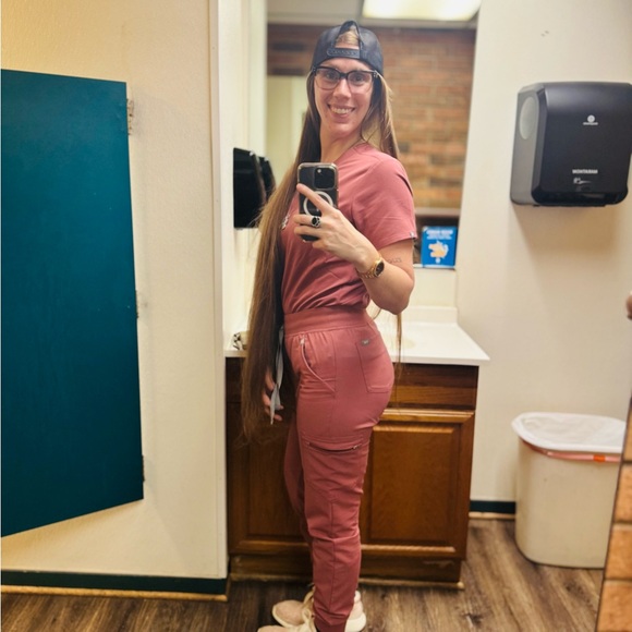 Meet your Posher, Shelby - Picture 4 of 12